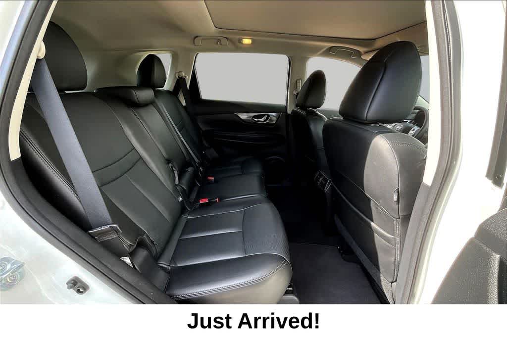 Thumbnail: 2016 Nissan Rogue - 29