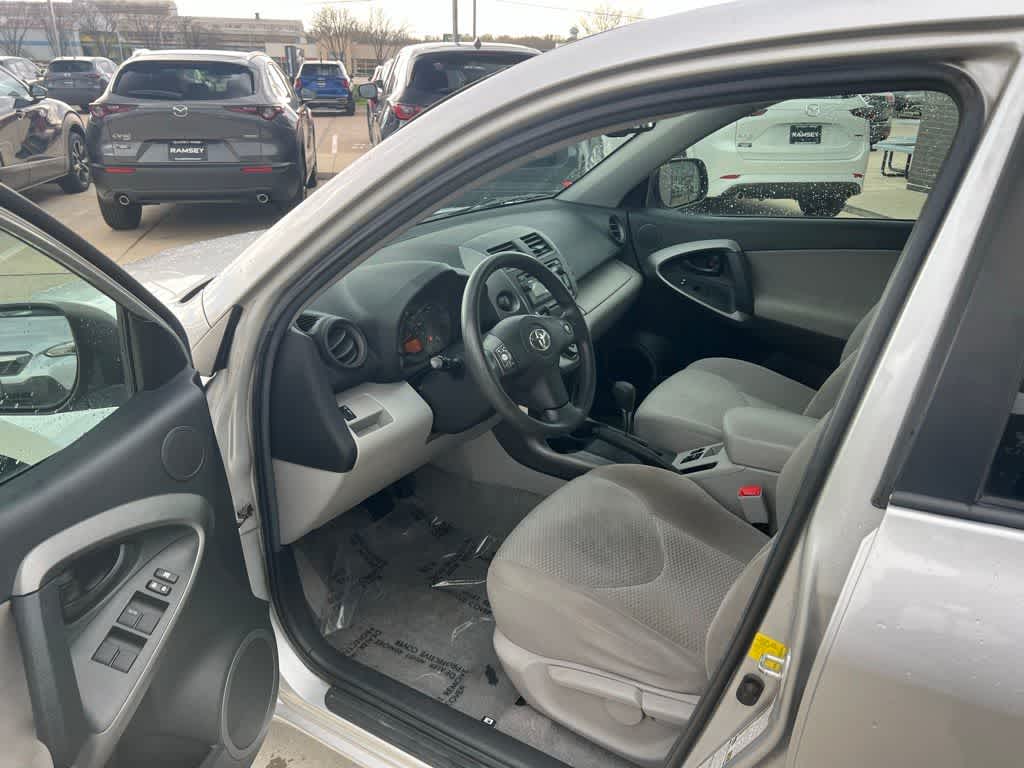 Thumbnail: 2012 Toyota RAV4 - 2