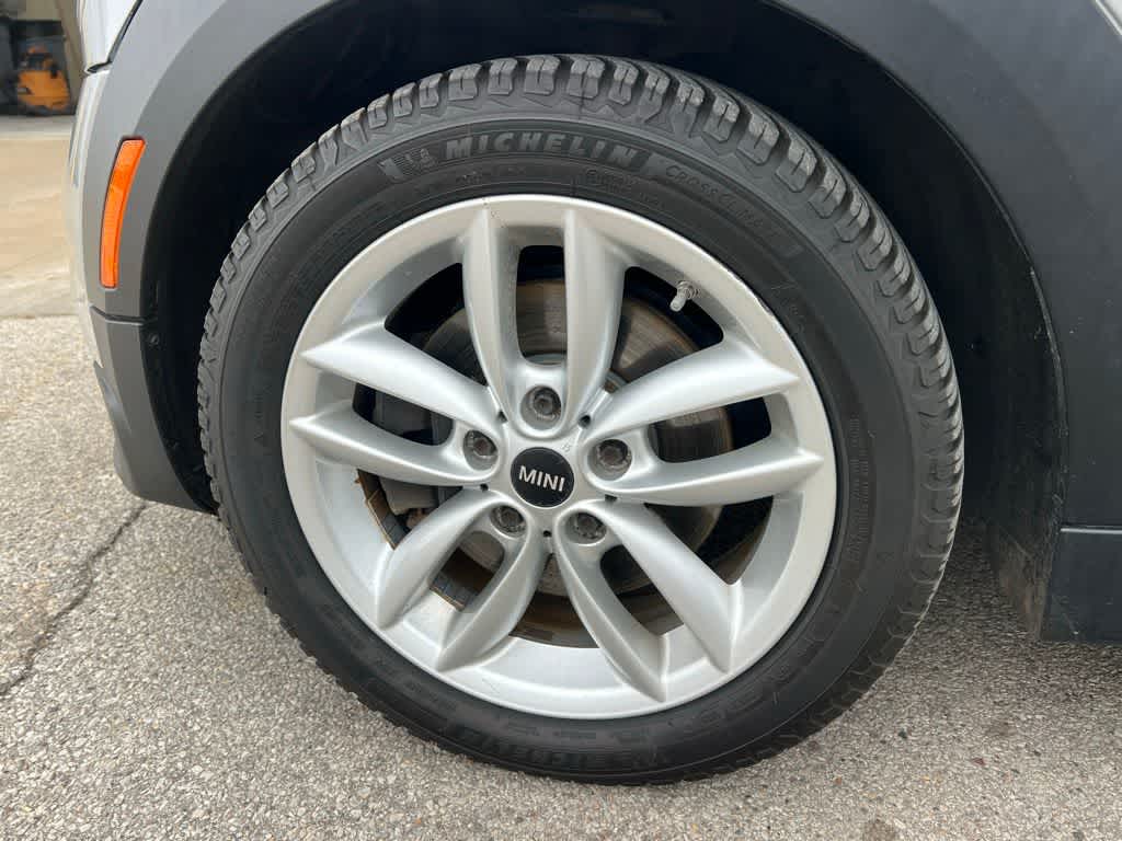 Thumbnail: 2011 MINI Cooper Countryman - 13