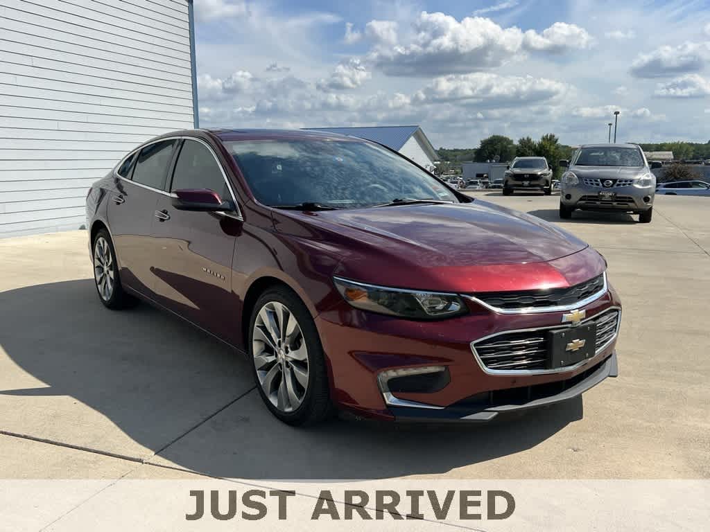 Thumbnail: 2016 Chevrolet Malibu - 8