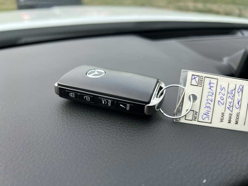 Thumbnail: 2025 Mazda CX-50 - 33