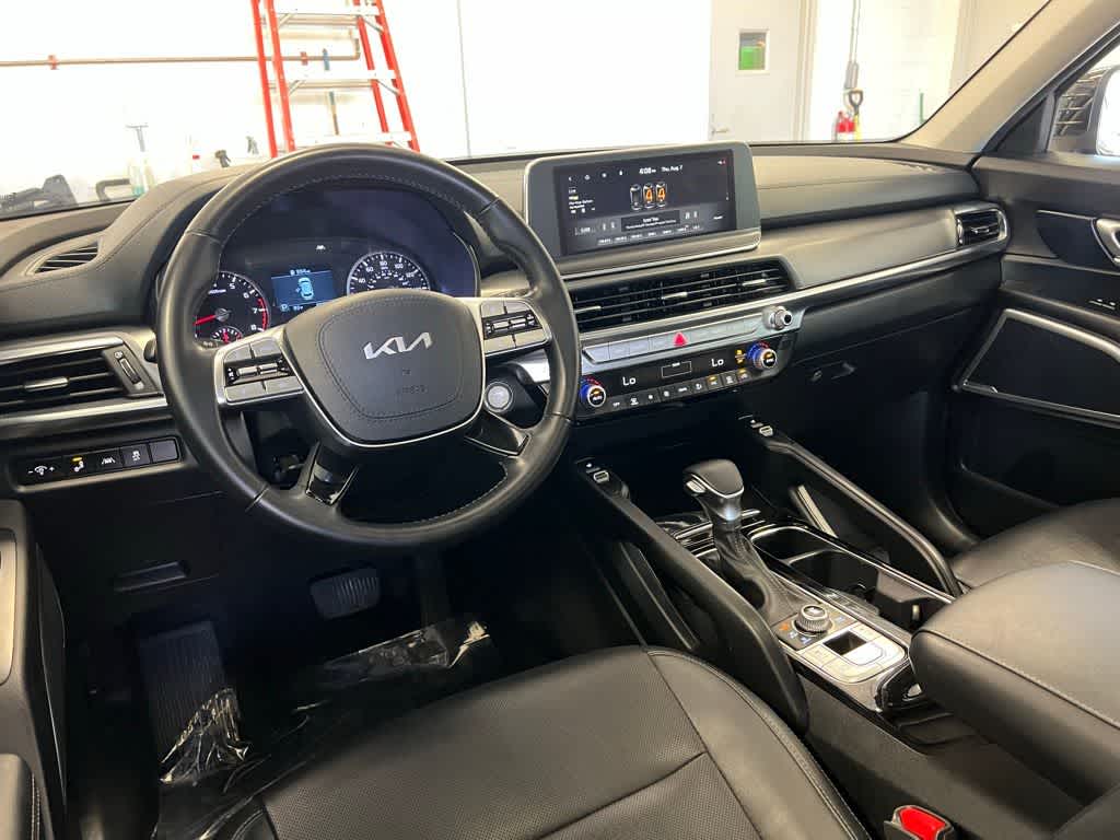 Thumbnail: 2022 Kia Telluride - 25