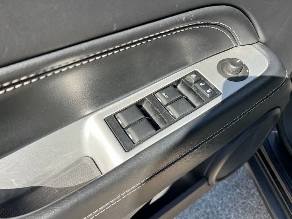 Thumbnail: 2014 Jeep Compass - 17