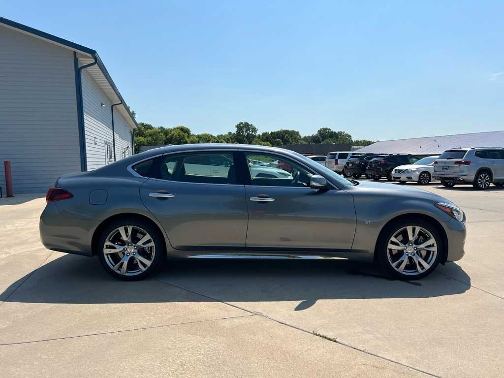 Thumbnail: 2017 INFINITI Q70 - 7