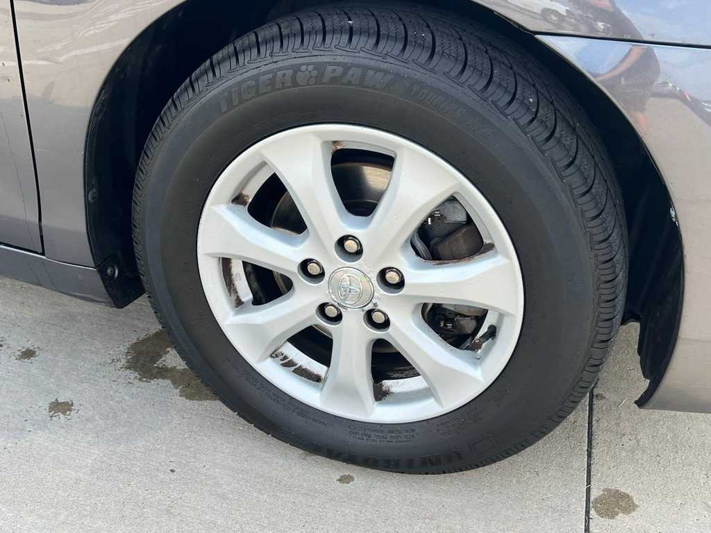 Thumbnail: 2011 Toyota Camry - 12