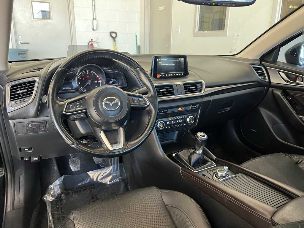 Thumbnail: 2017 Mazda Mazda3 - 26