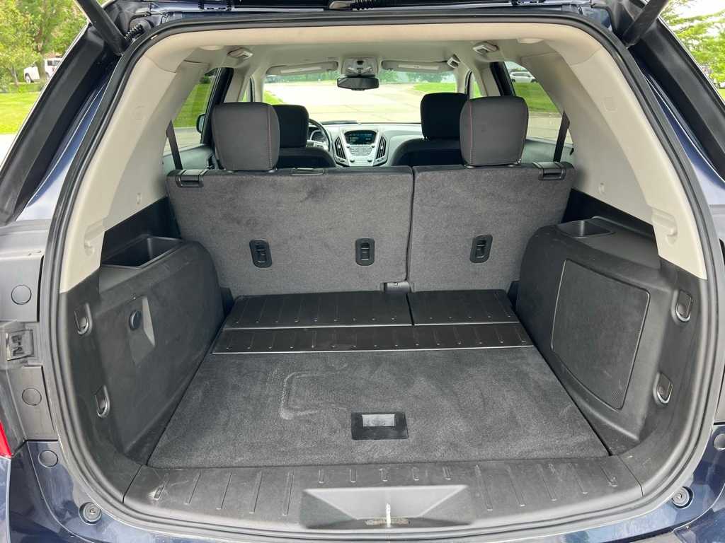 Thumbnail: 2017 Chevrolet Equinox - 18