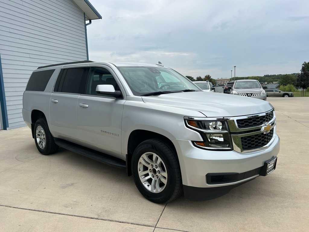 Thumbnail: 2019 Chevrolet Suburban - 8