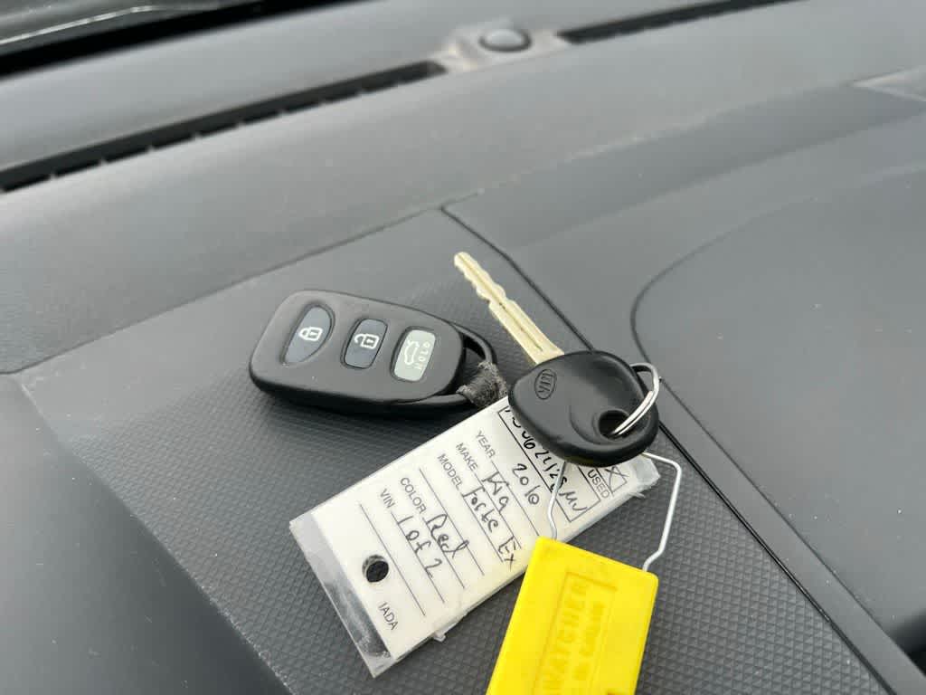 Thumbnail: 2010 Kia Forte - 33