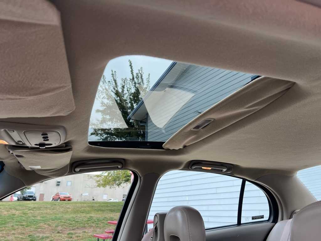Thumbnail: 2000 Buick LeSabre - 16