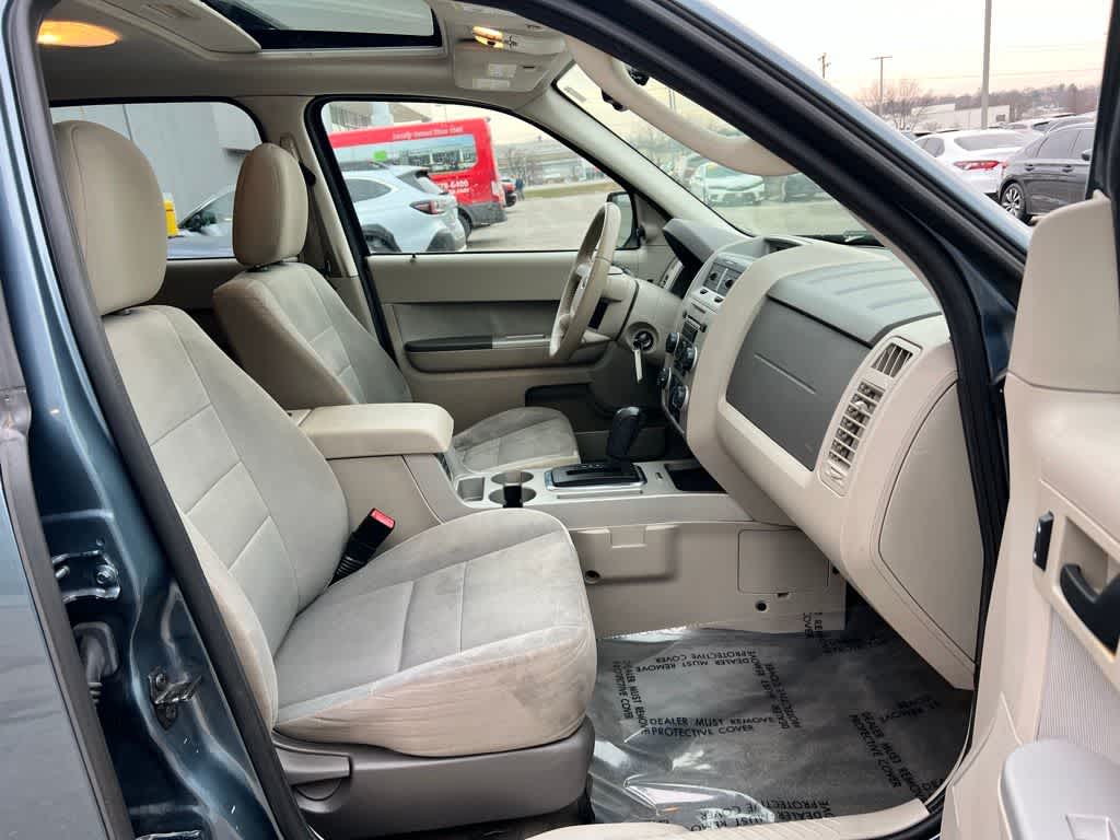 Thumbnail: 2011 Ford Escape - 24