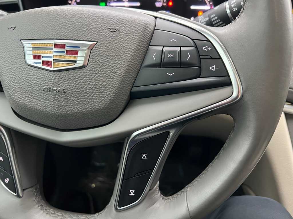 Thumbnail: 2017 Cadillac XT5 - 36