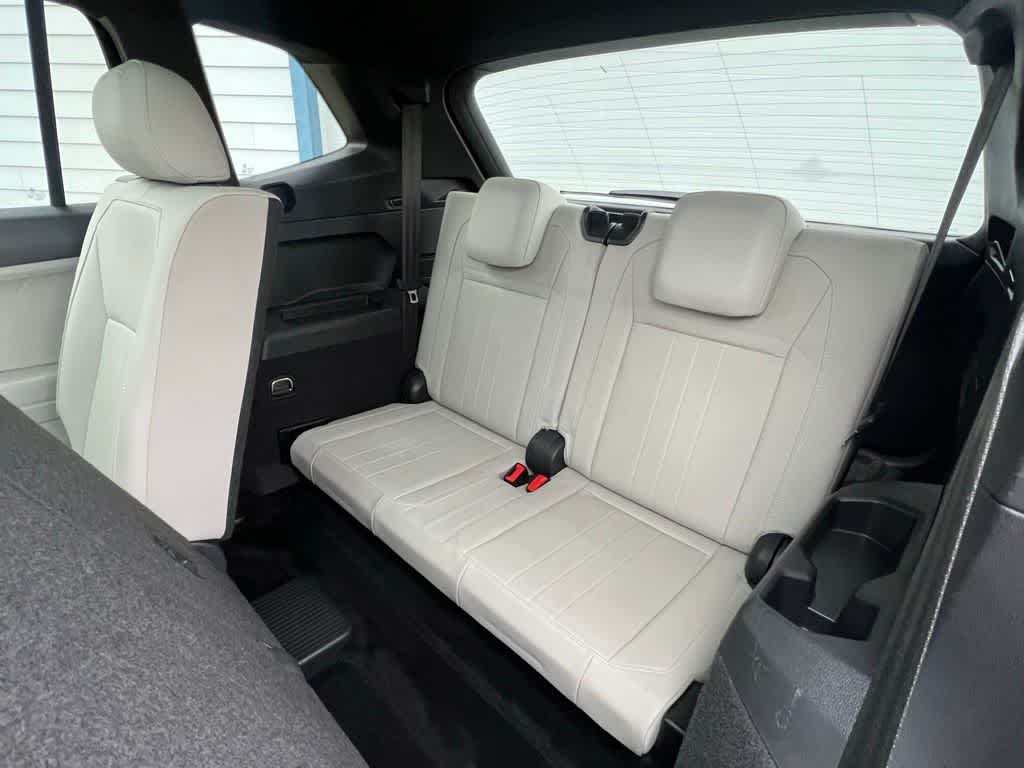 Thumbnail: 2023 Volkswagen Tiguan - 21