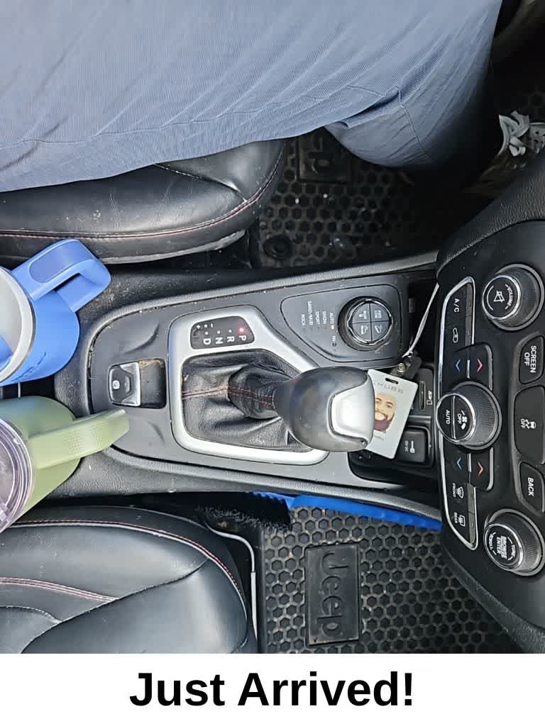 Thumbnail: 2014 Jeep Cherokee - 9