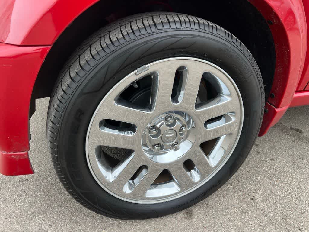 Thumbnail: 2011 Dodge Nitro - 10