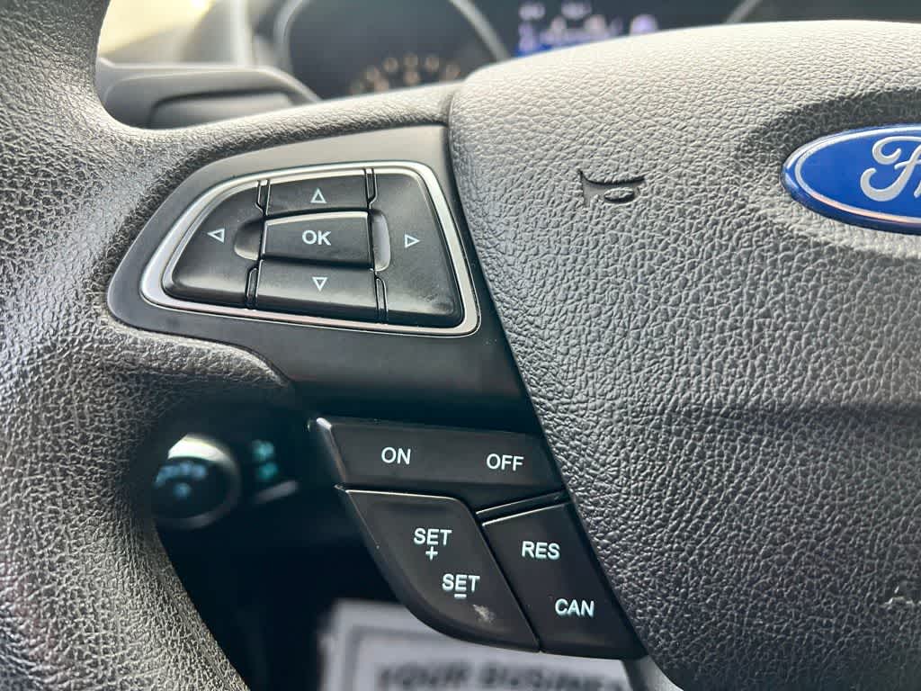 Thumbnail: 2016 Ford Focus - 23