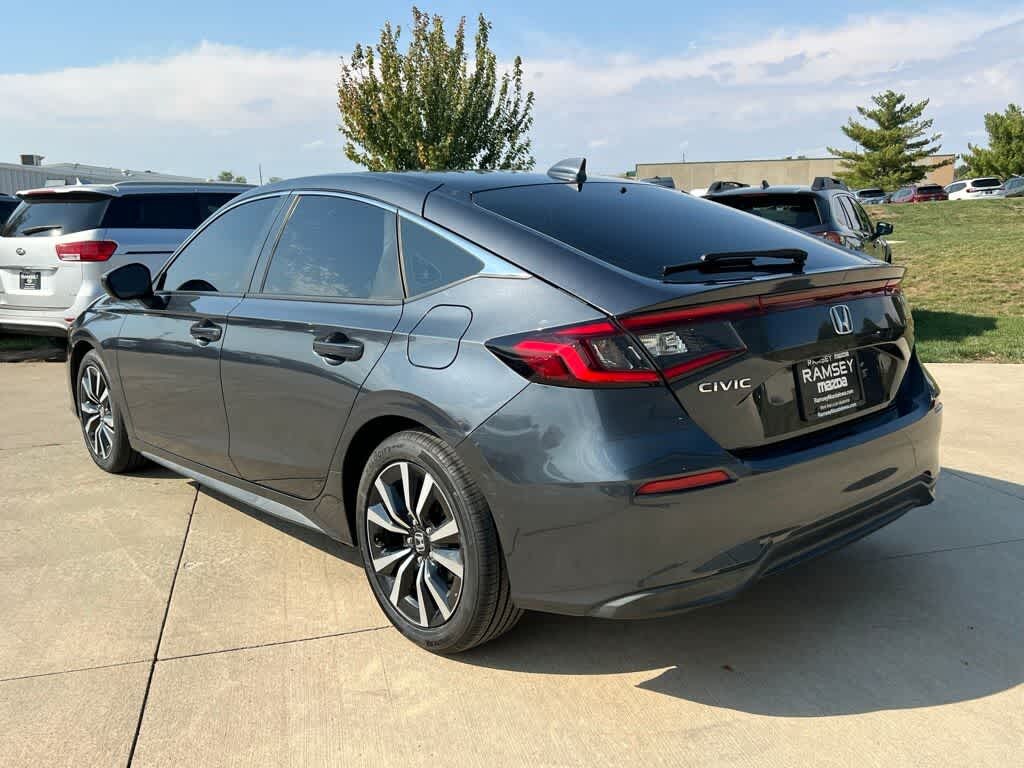 Used 2022 Honda Civic EX-L Hatchback