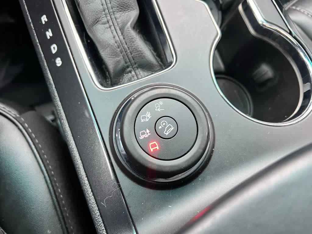 Thumbnail: 2016 Ford Explorer - 46