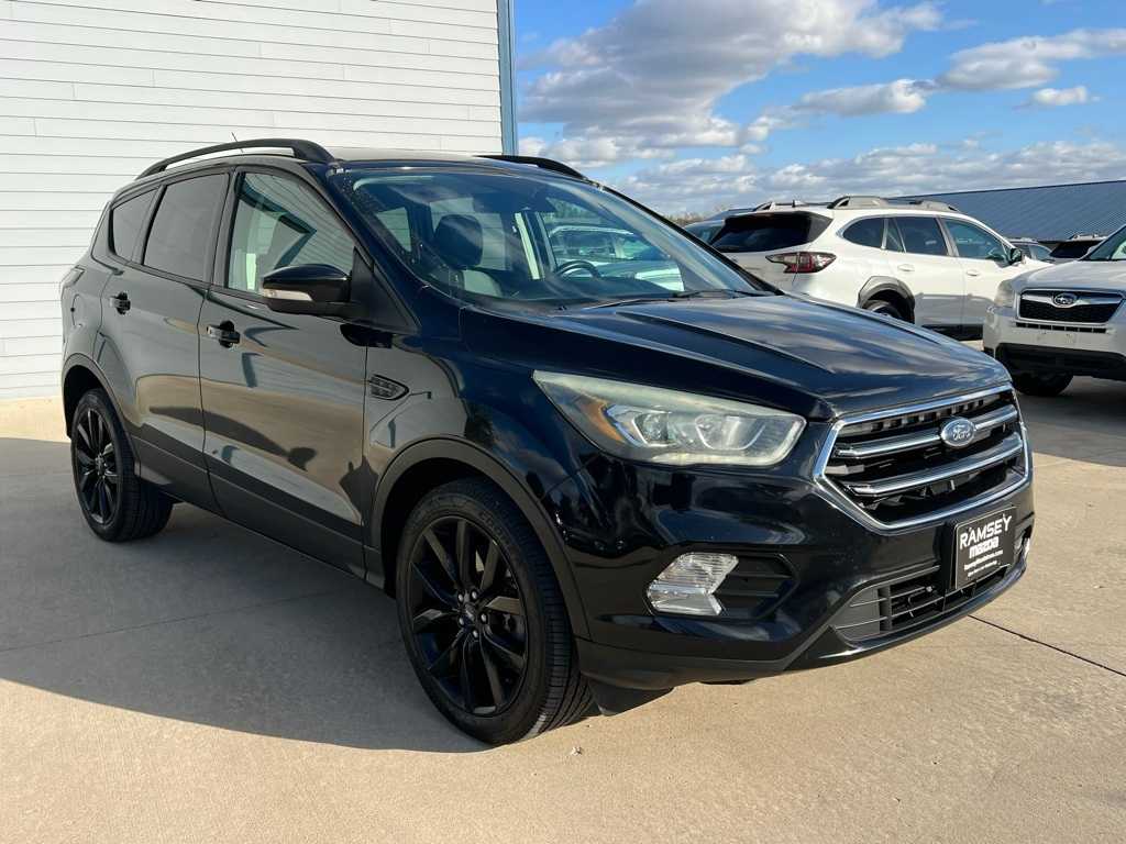 Thumbnail: 2017 Ford Escape - 8