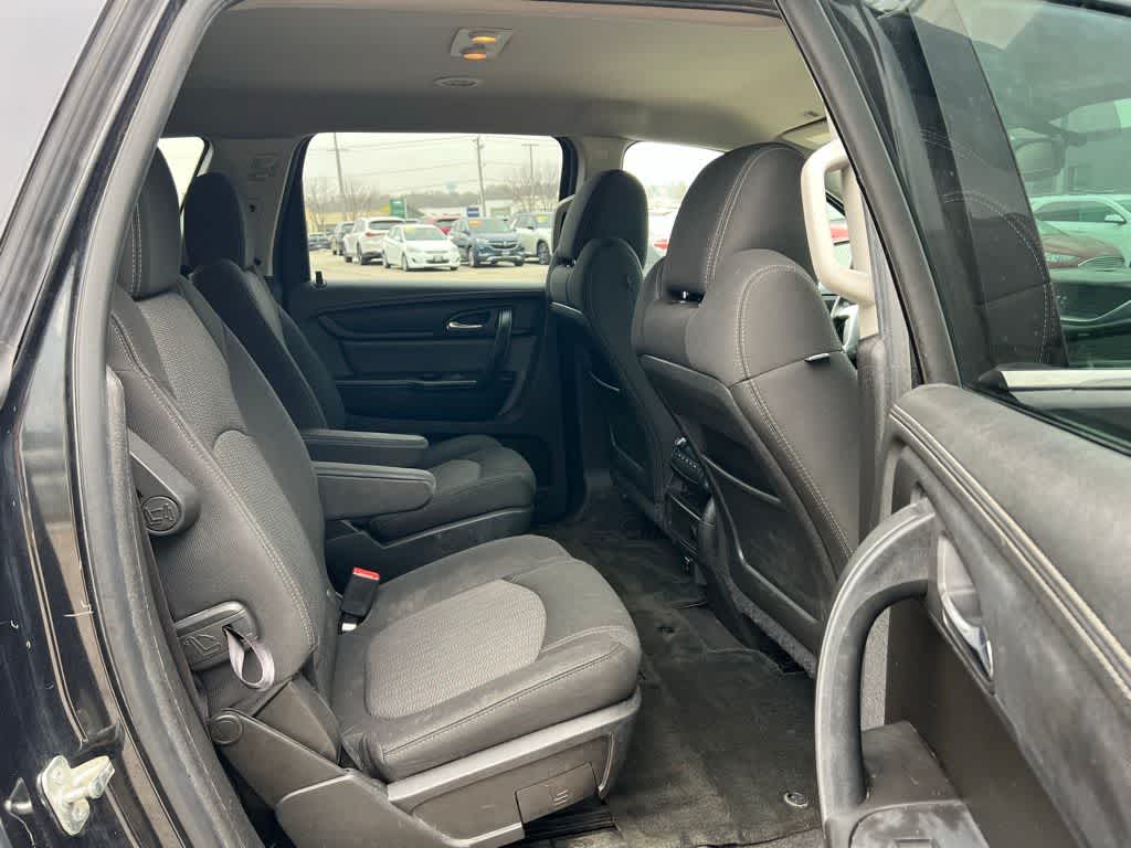 Thumbnail: 2015 Chevrolet Traverse - 23