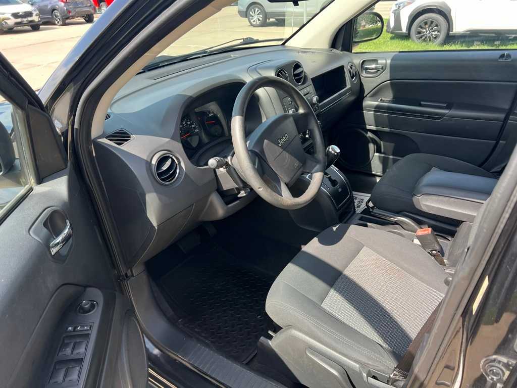 Thumbnail: 2010 Jeep Compass - 2