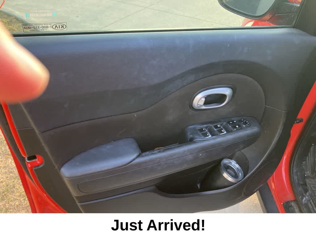 Thumbnail: 2019 Kia Soul - 10