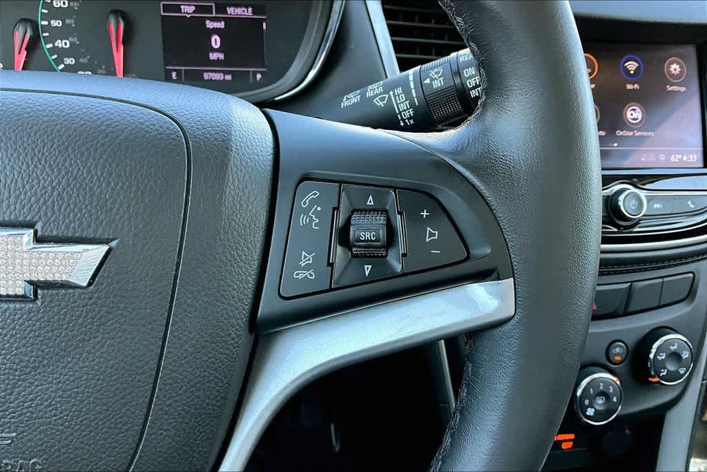 Thumbnail: 2020 Chevrolet Trax - 21