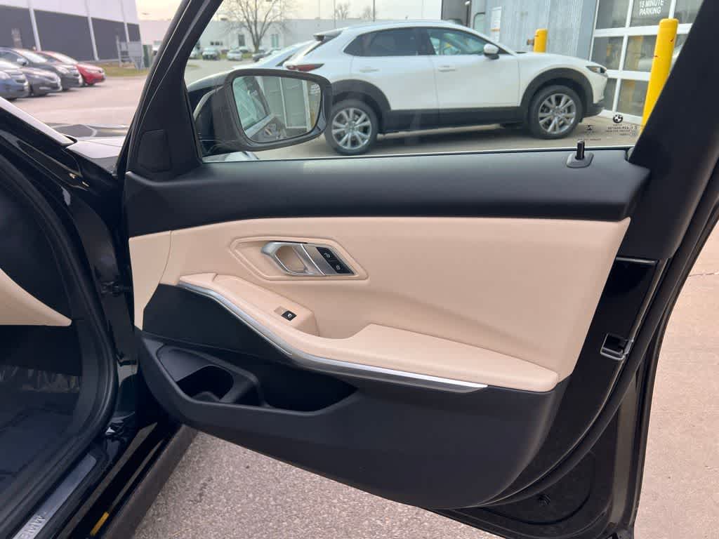 Thumbnail: 2020 BMW 3 Series - 35