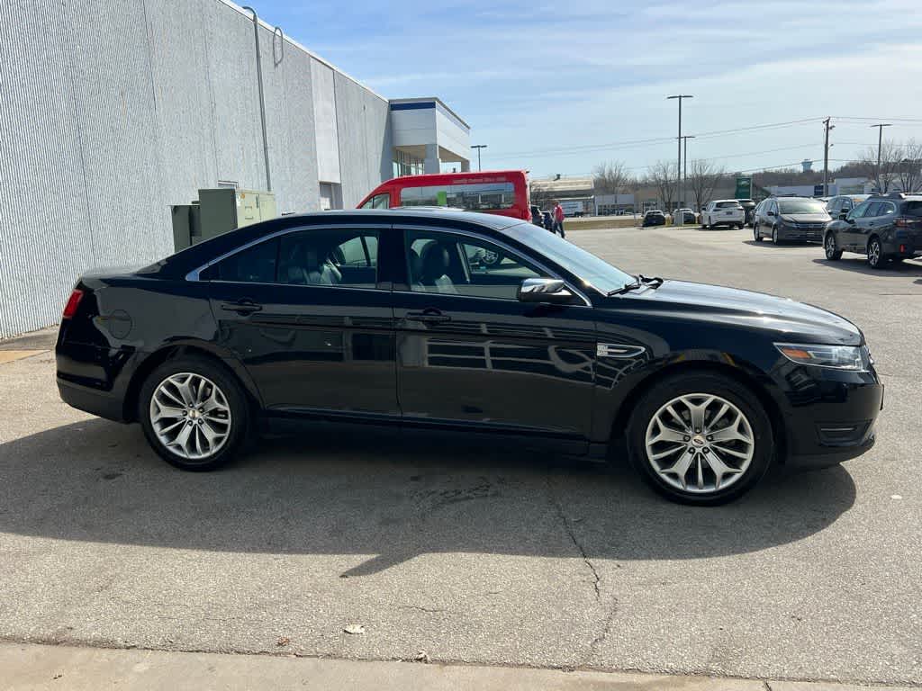 Thumbnail: 2017 Ford Taurus - 7