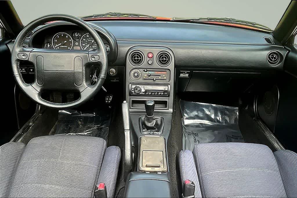 Thumbnail: 1992 Mazda MX-5 Miata - 15