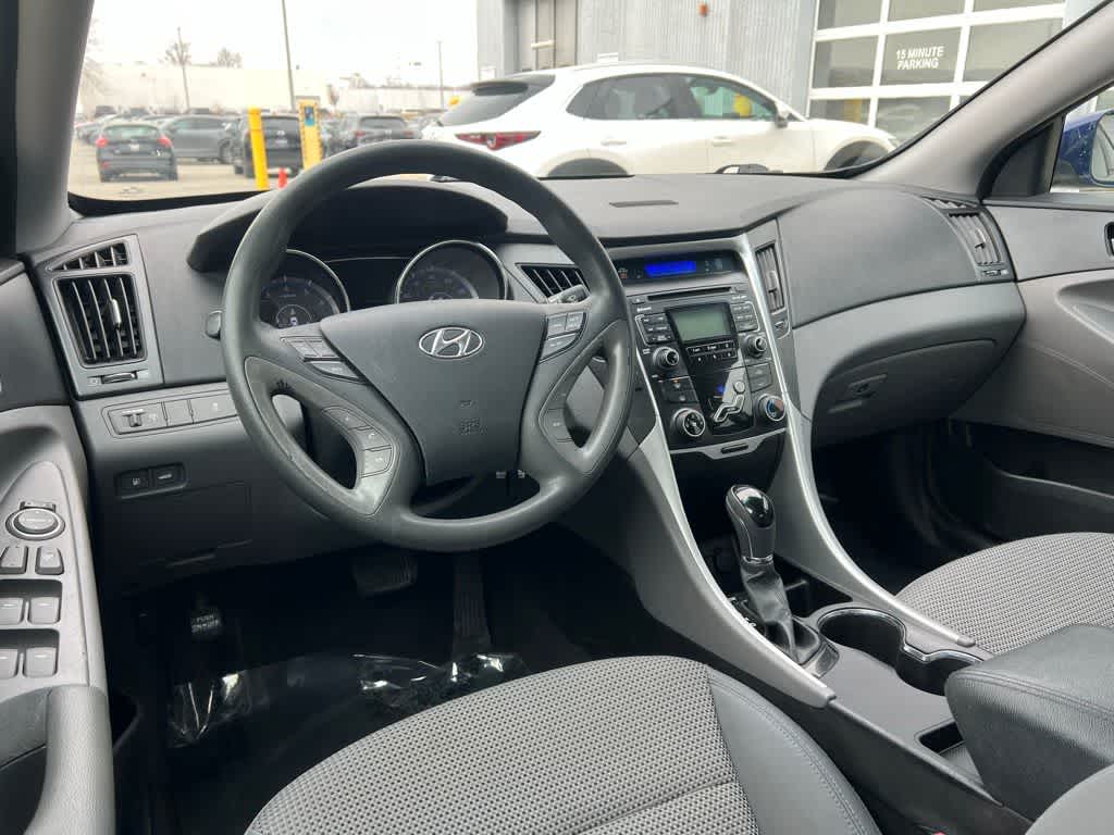 Thumbnail: 2011 Hyundai Sonata - 25