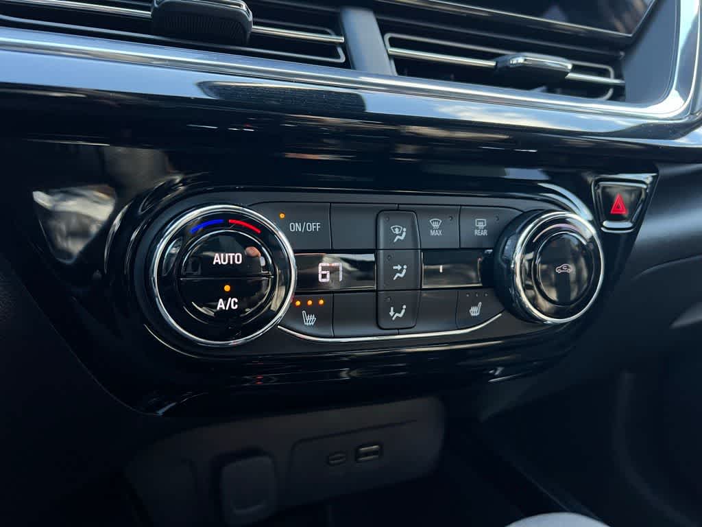 Thumbnail: 2025 Chevrolet Trax - 30