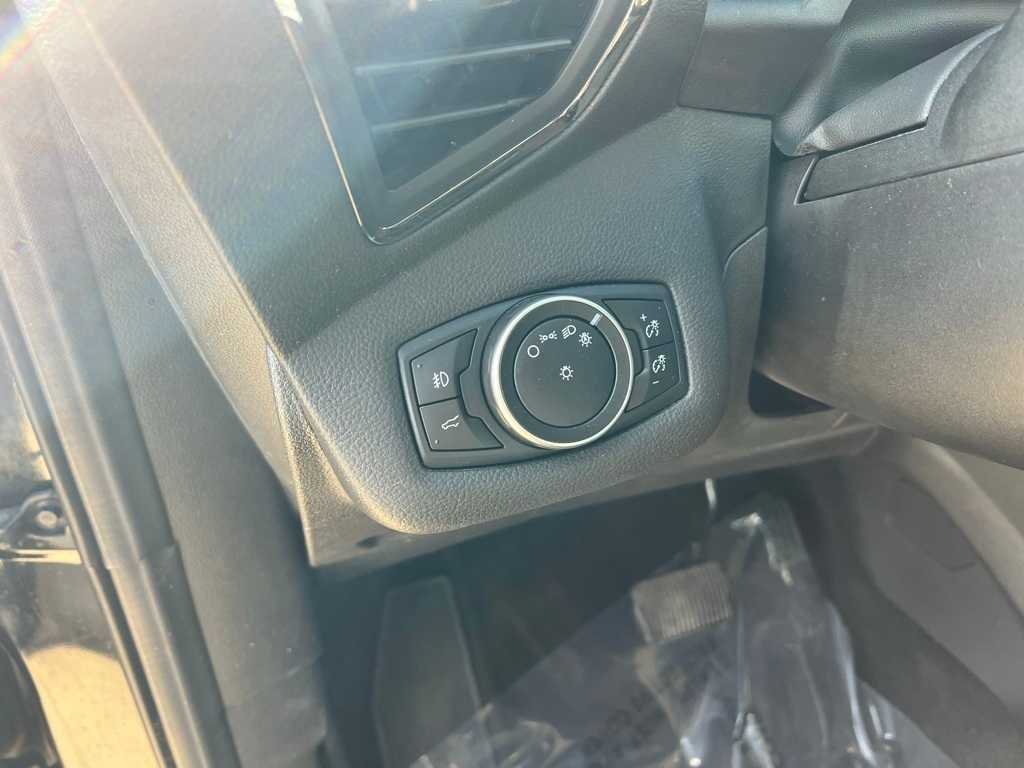Thumbnail: 2017 Ford Escape - 13