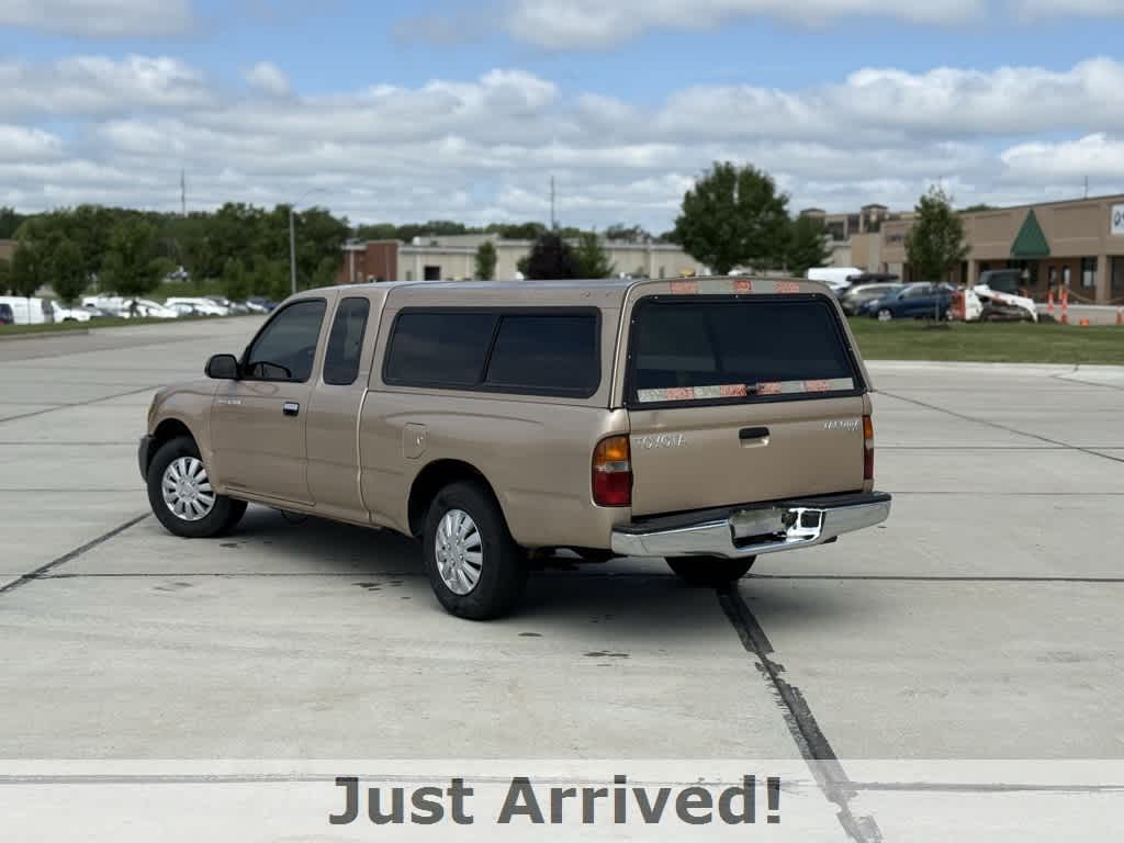 Thumbnail: 2000 Toyota Tacoma - 3