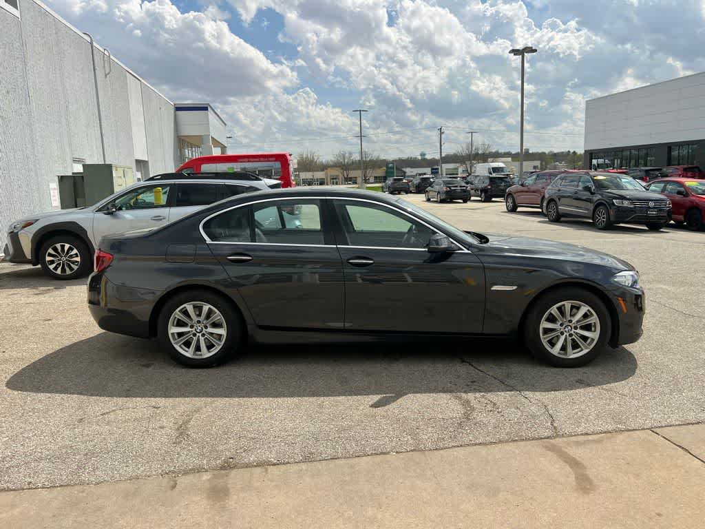 Thumbnail: 2016 BMW 5 Series - 8