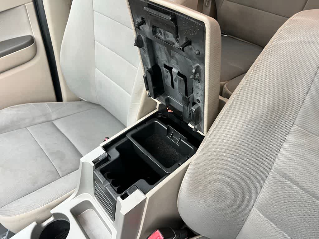 Thumbnail: 2011 Ford Escape - 37