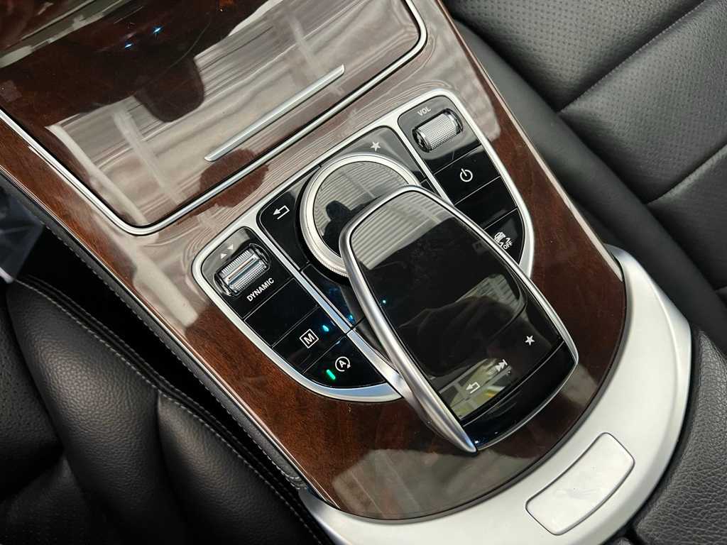 Thumbnail: 2017 Mercedes-Benz GLC - 32