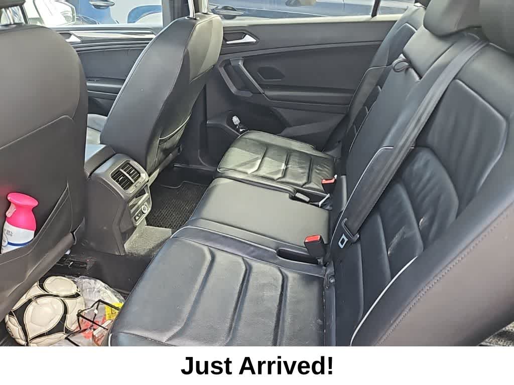 Thumbnail: 2019 Volkswagen Tiguan - 17