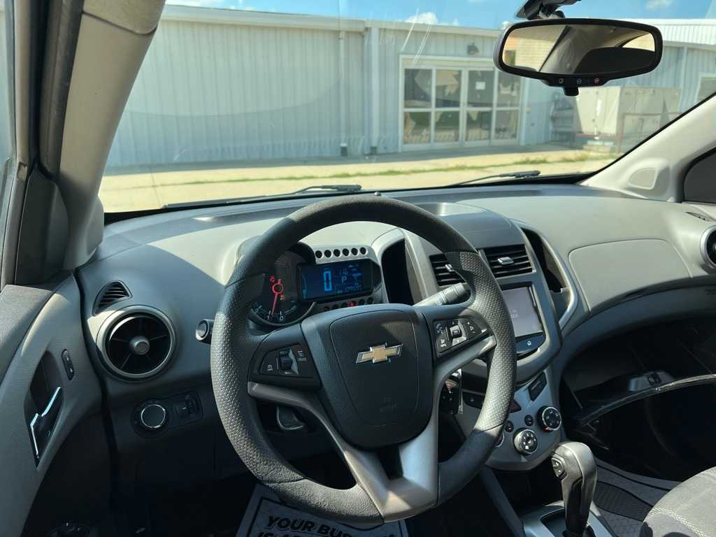 Thumbnail: 2014 Chevrolet Sonic - 19