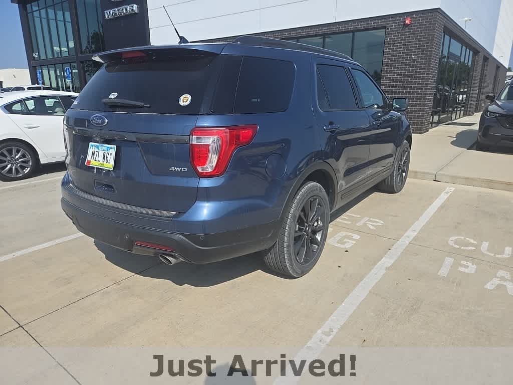Thumbnail: 2018 Ford Explorer - 3