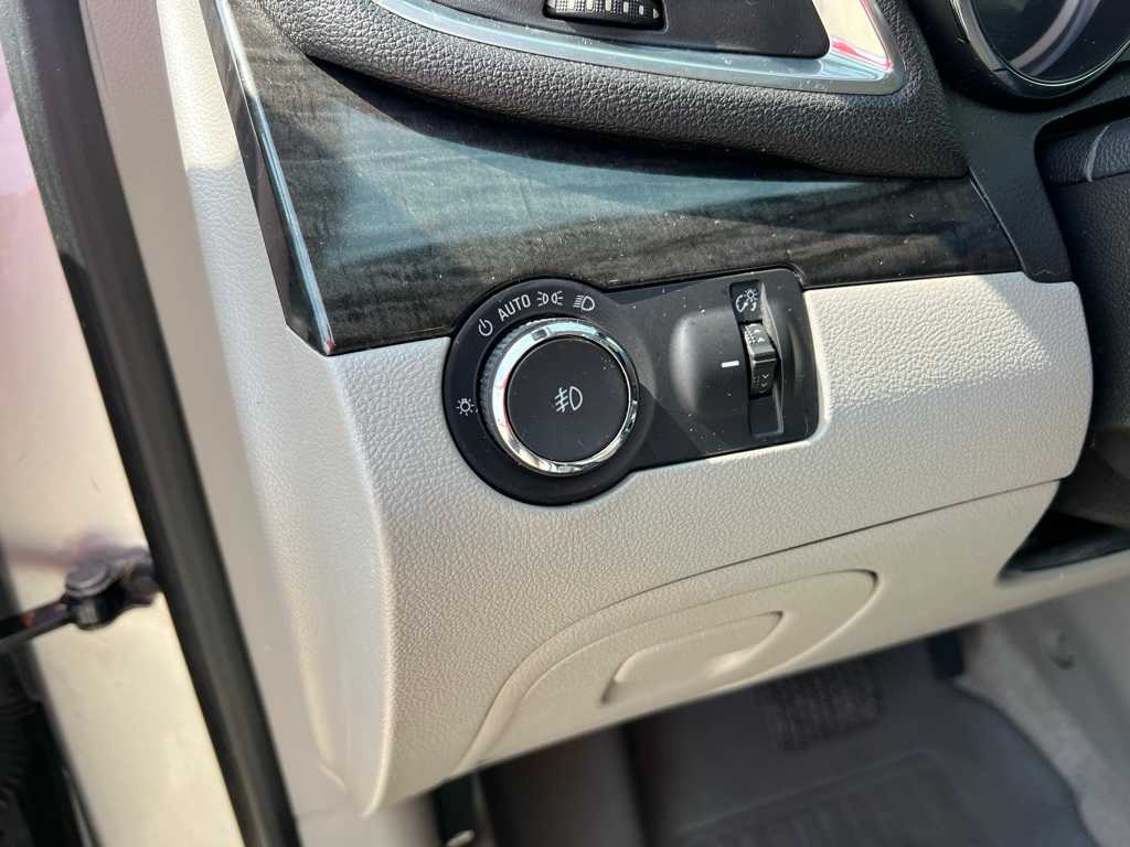 Thumbnail: 2015 Buick Encore - 12