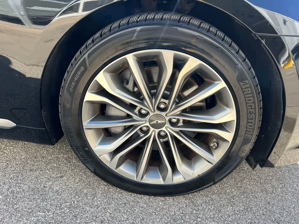 Thumbnail: 2015 Hyundai Genesis - 13