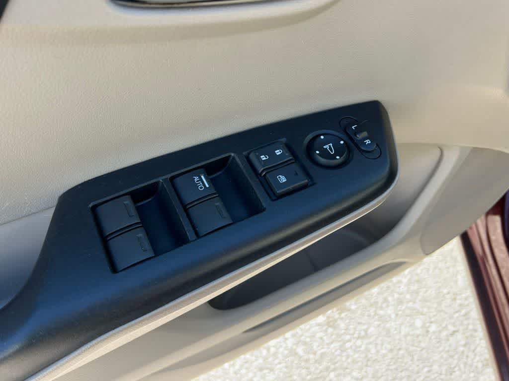 Thumbnail: 2012 Honda Civic - 16