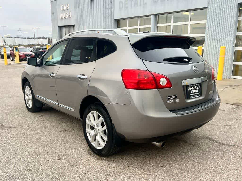 Thumbnail: 2011 Nissan Rogue - 4