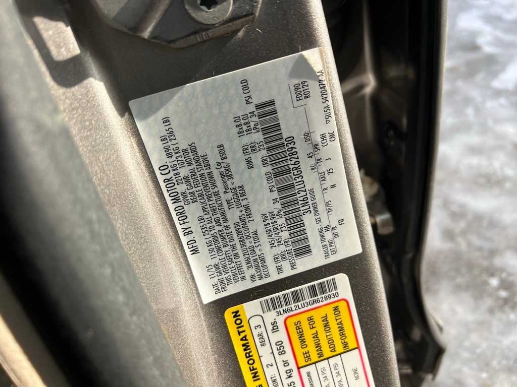 Thumbnail: 2016 Lincoln MKZ - 35