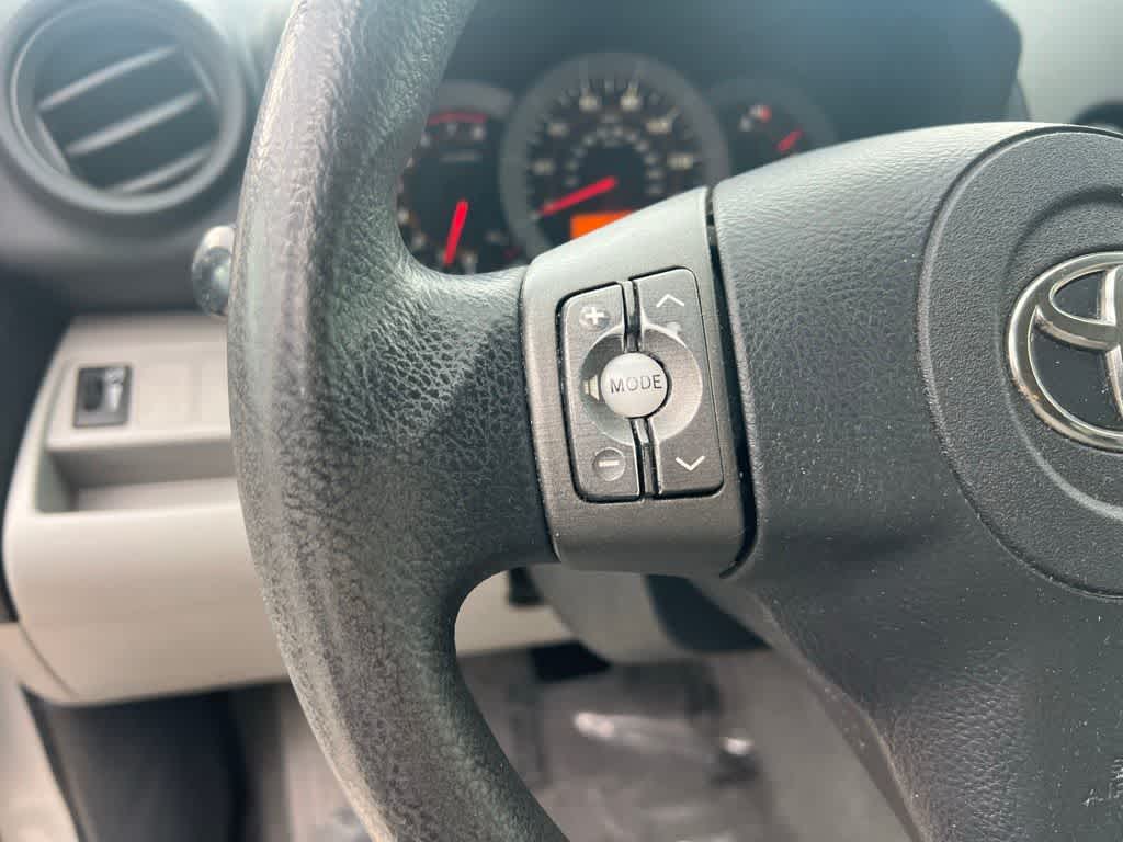 Thumbnail: 2012 Toyota RAV4 - 24