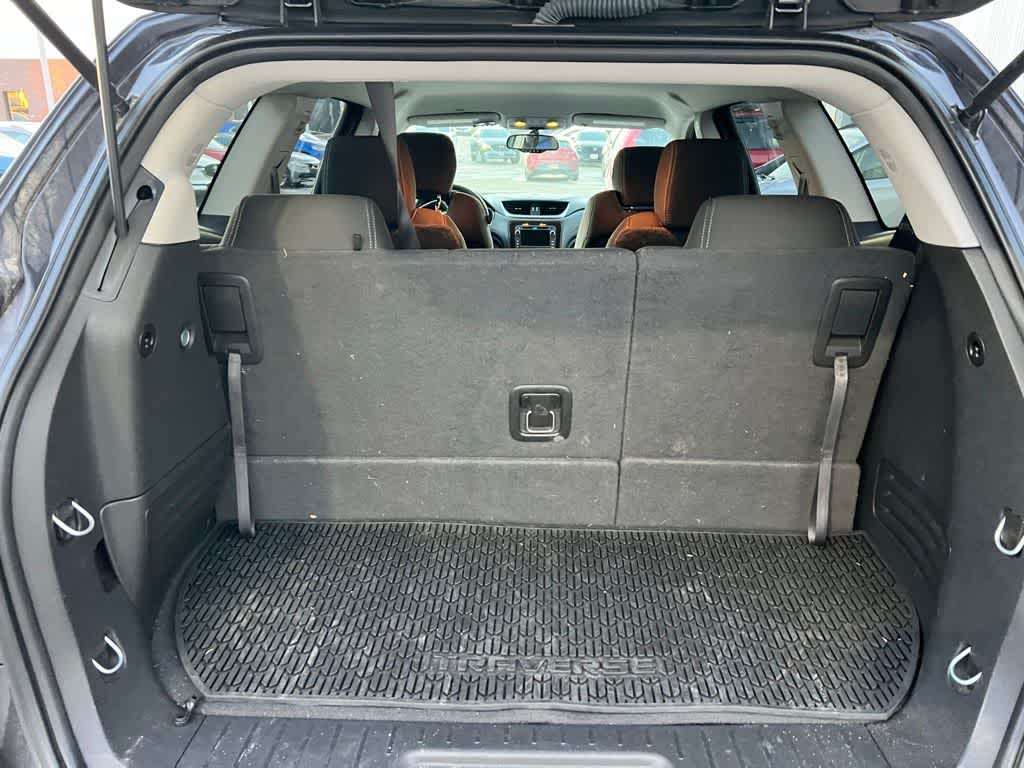 Thumbnail: 2016 Chevrolet Traverse - 19