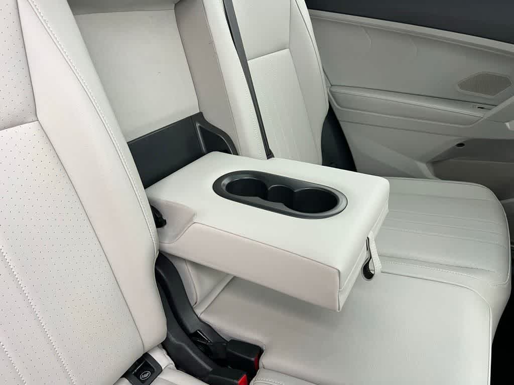 Thumbnail: 2023 Volkswagen Tiguan - 19