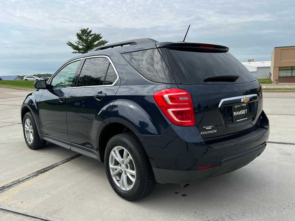 Thumbnail: 2017 Chevrolet Equinox - 4