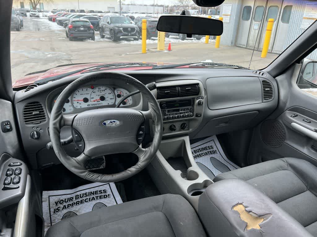 Thumbnail: 2001 Ford Explorer Sport Trac - 23
